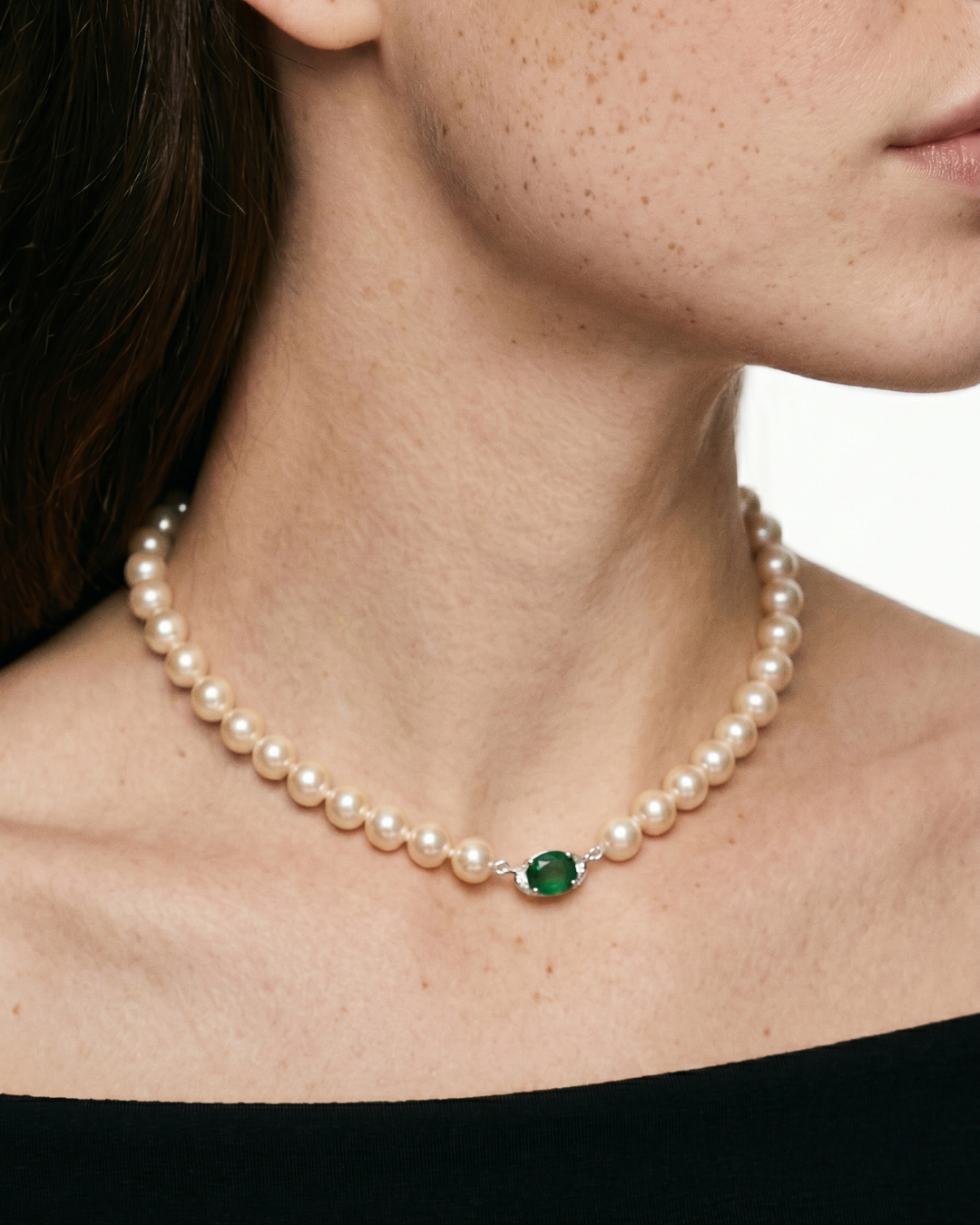 Pearls and Emerald necklace