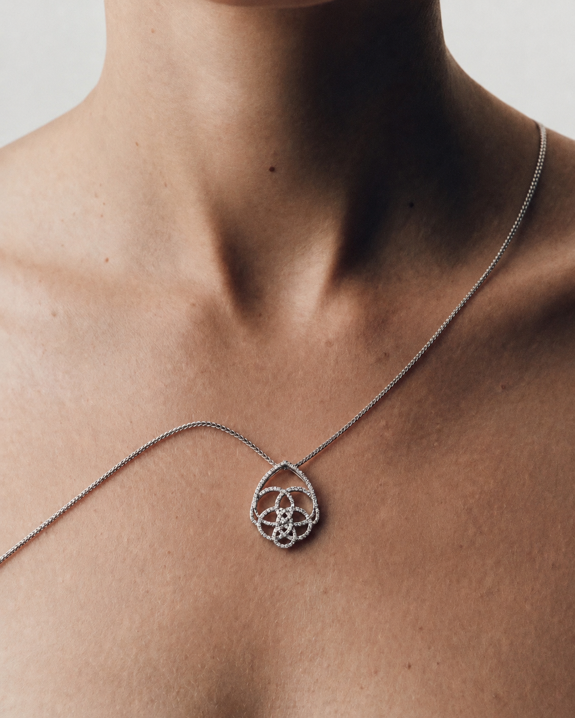 Diamonds Hamsa