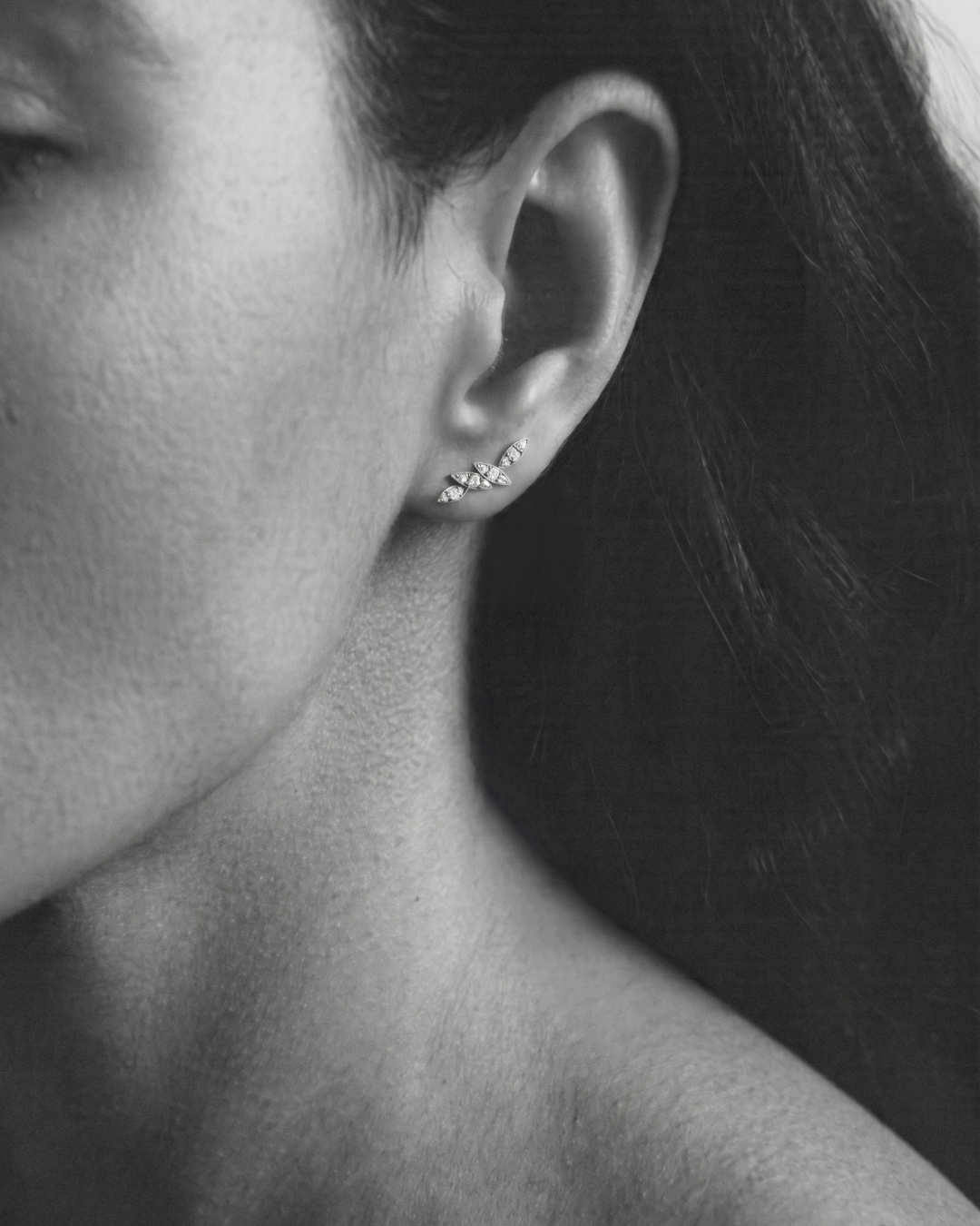 Four Diamonds Leaves Earrings